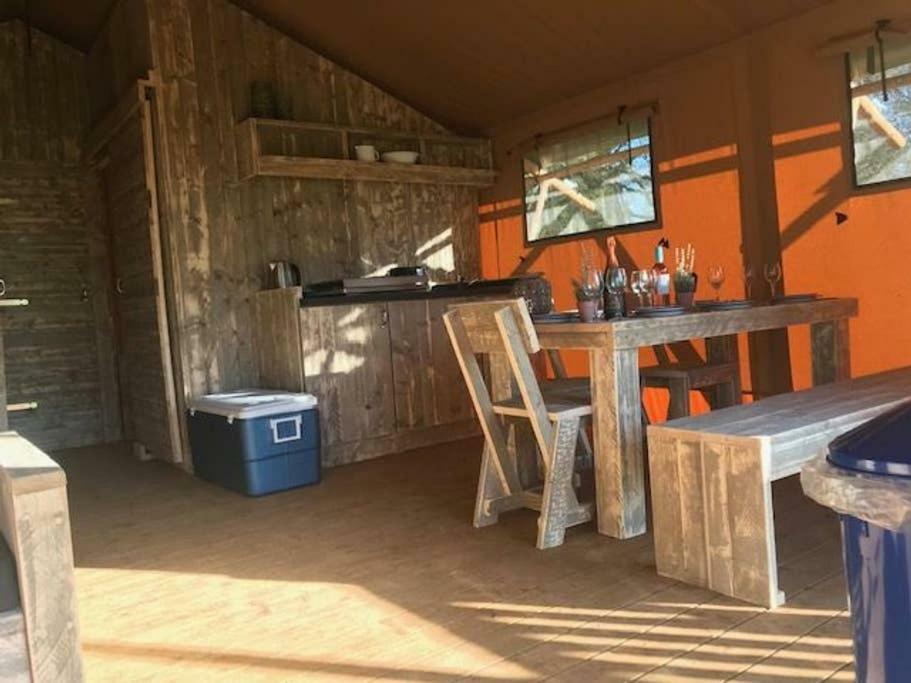 Lapwing Safari Tent 切尔滕纳姆 外观 照片